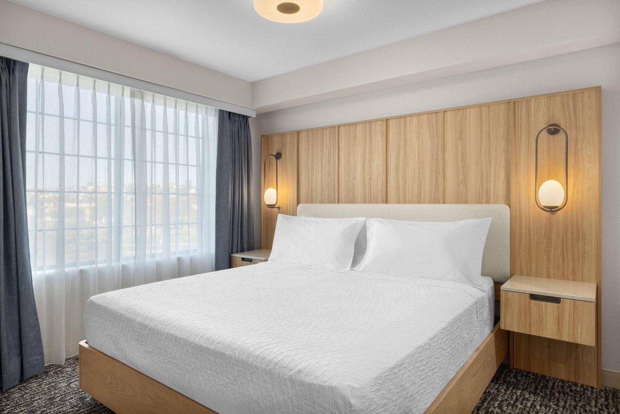 Homewood By Hilton Airport-liberty Station Hotel 3*